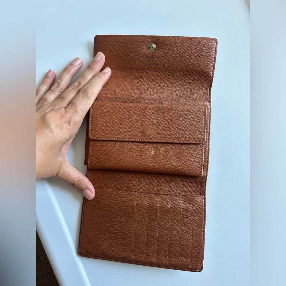 Authentic LV Wallet